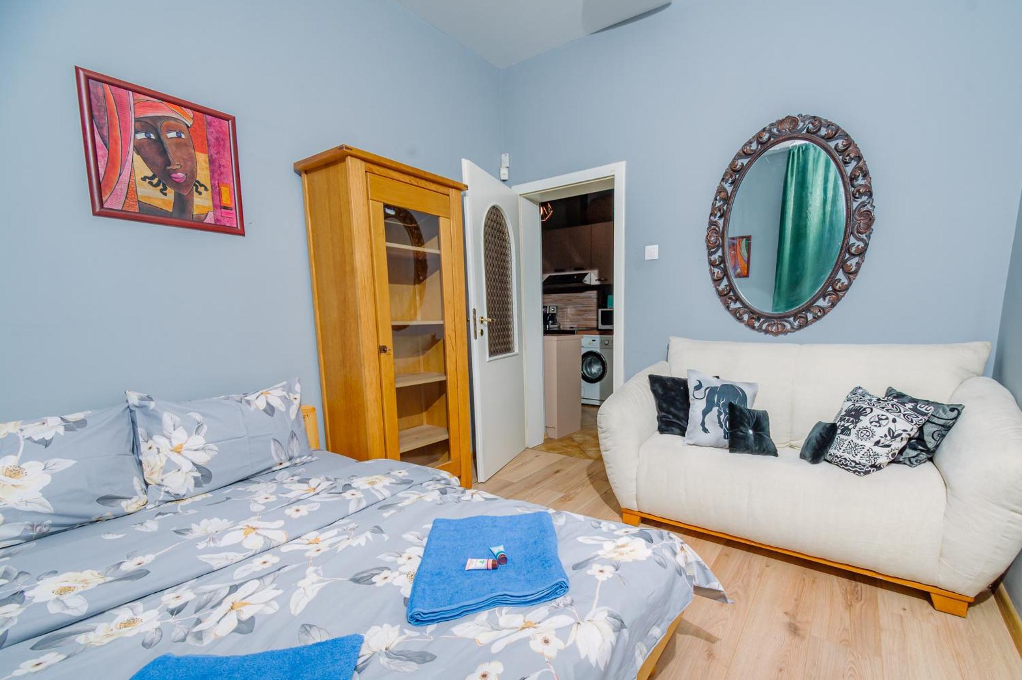 Top Center, 3Bdr, Heart Of The City, Free Secured Parking Sofia Esterno foto